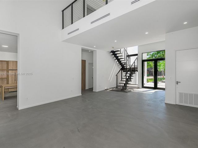 Home for sale at 2730 SW 17th Ave - photo 5998601