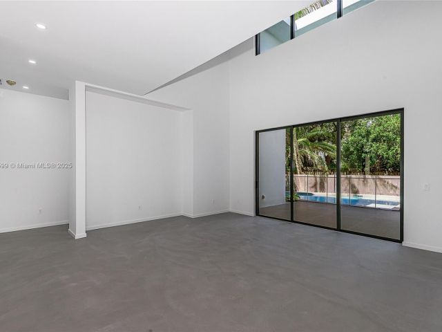 Home for sale at 2730 SW 17th Ave - photo 5998602