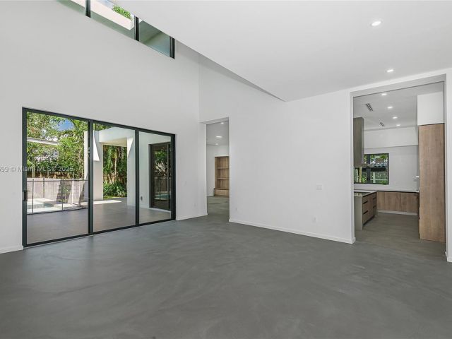 Home for sale at 2730 SW 17th Ave - photo 5998603