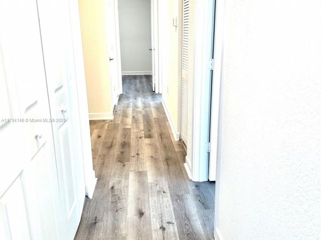 Home for rent at 2418 SE 10th Ct - photo 5975112