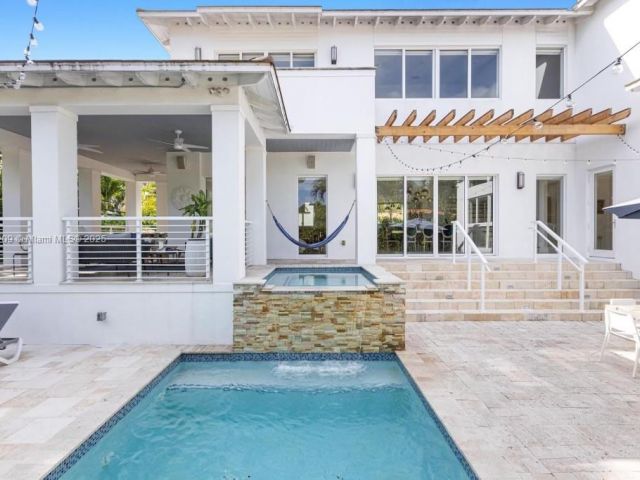 Home for sale at 689 Glenridge Rd - photo 5951439