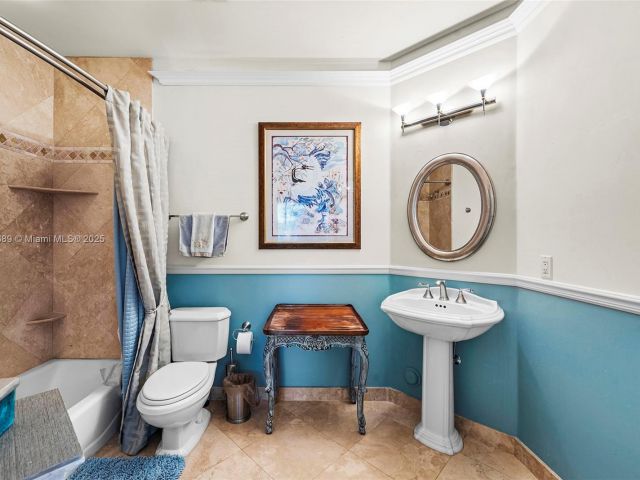 Home for sale at 2709 NE 16th St - photo 5951348