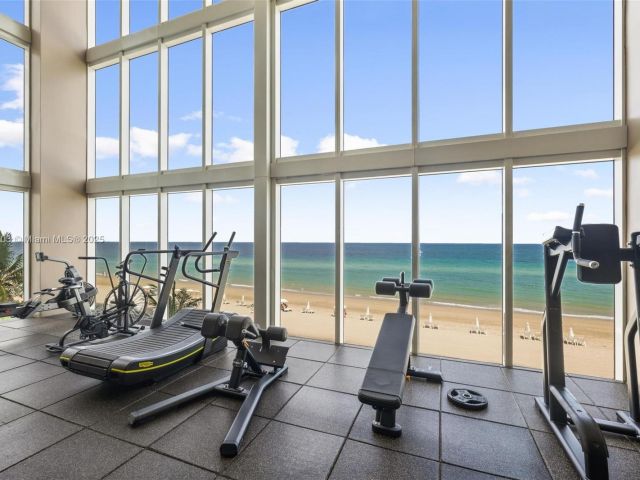 1-bedroom condo for rent in Hallandale Beach - 1830 S Ocean Dr 4712 - MondialRealty