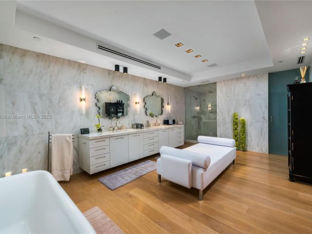 Apartment for sale  Unit #7143 - photo 5953547