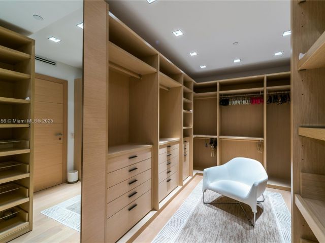 Apartment for sale  Unit #7143 - photo 5953549