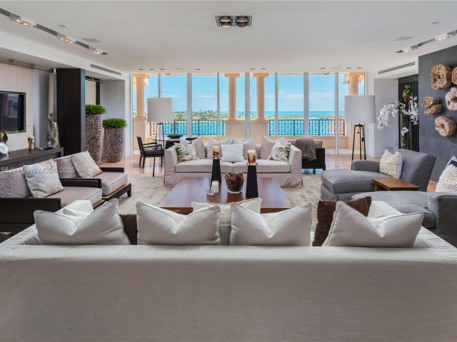 Apartment for sale  Unit #7143 - photo 5953563