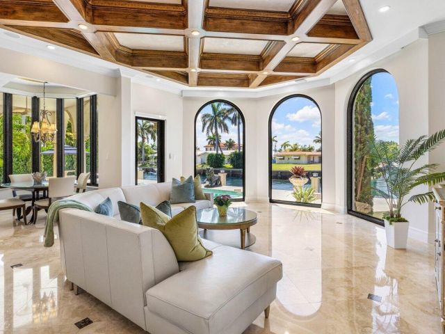 Home for rent at 7241 NE 8th Drive - photo 5952084