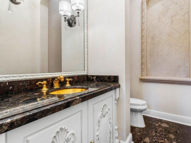 Home for rent at 7241 NE 8th Drive - photo 5952088