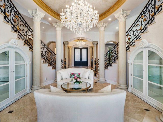 Home for rent at 7241 NE 8th Drive - photo 5952089