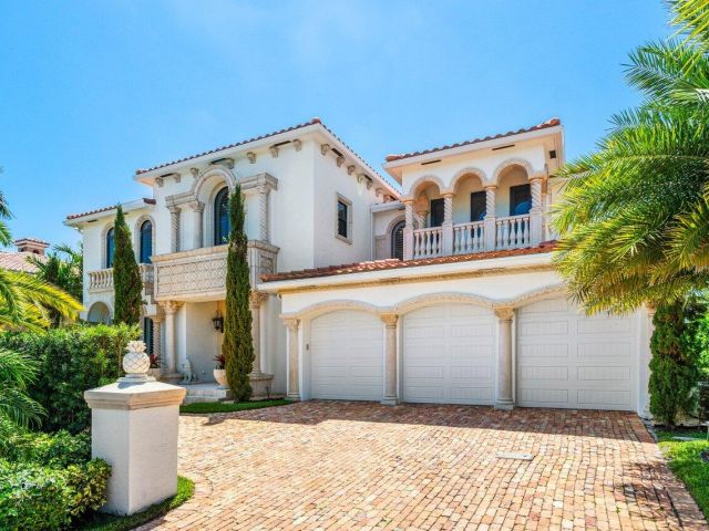 Home for rent at 7241 NE 8th Drive - photo 5952093