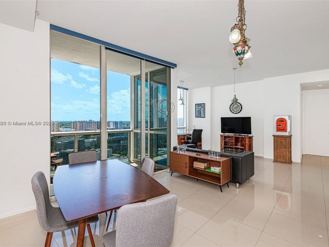 Apartment for sale  Unit #3405 - photo 5954470