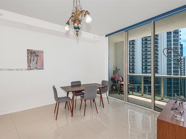 Apartment for sale  Unit #3405 - photo 5954471