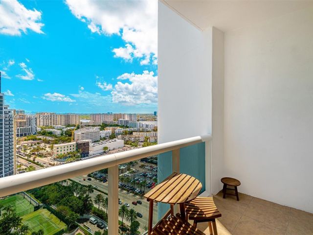 Apartment for sale  Unit #3405 - photo 5954473