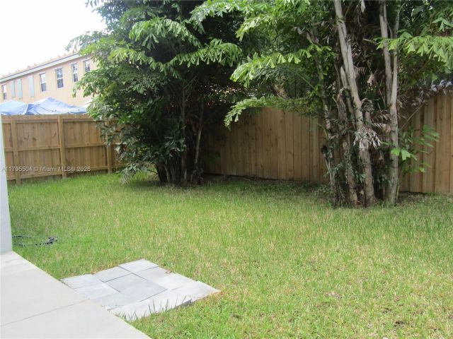 Home for rent at 1414 SE 26th Ter - photo 5952147