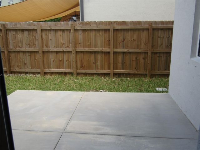 Home for rent at 1414 SE 26th Ter - photo 5952148