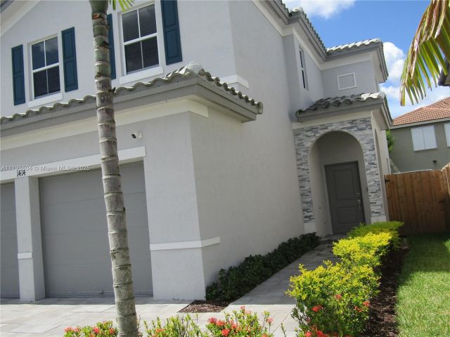 Home for rent at 1414 SE 26th Ter - photo 5952155