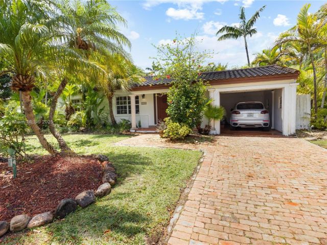 Home for sale at 5644 SW 69th Ave - photo 5952574