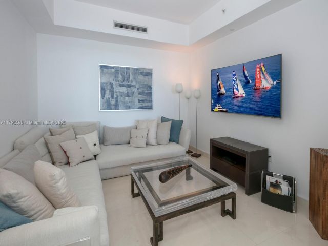 Apartment for rent  Unit #7141 - photo 5953536