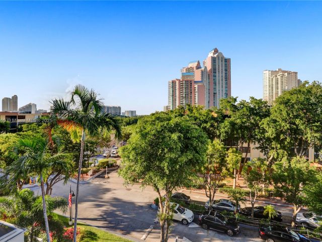 Apartment for rent  Unit #504 - photo 5966334