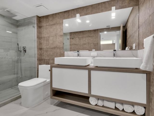 Apartment for rent  Unit #825 - photo 5953189