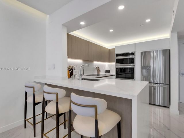 Apartment for rent  Unit #825 - photo 5953195