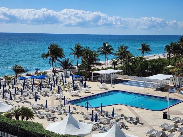 Apartment for sale  Unit #1804 - photo 5957371