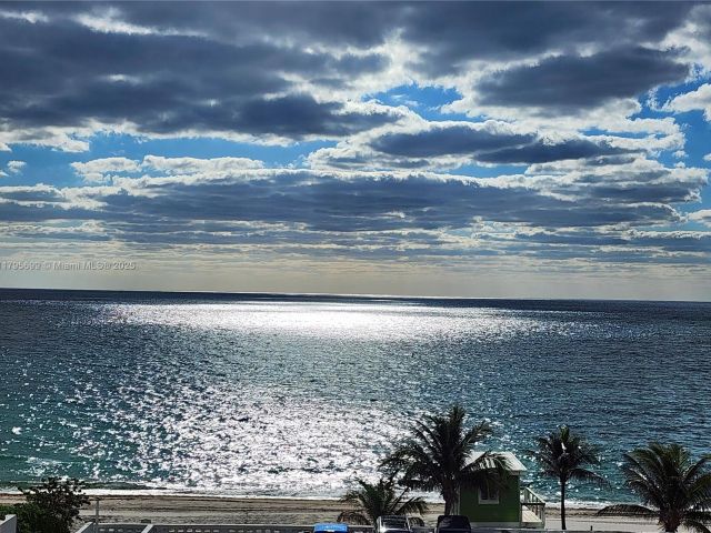 Apartment for sale  Unit #1804 - photo 5957372