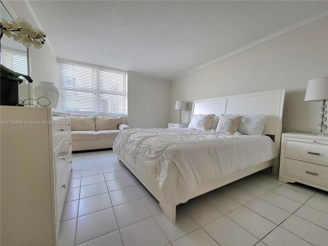 Apartment for sale  Unit #1804 - photo 5957378