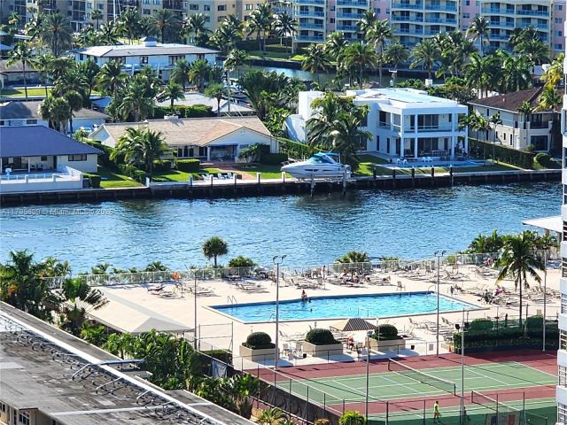 Apartment for sale  Unit #1804 - photo 5957386