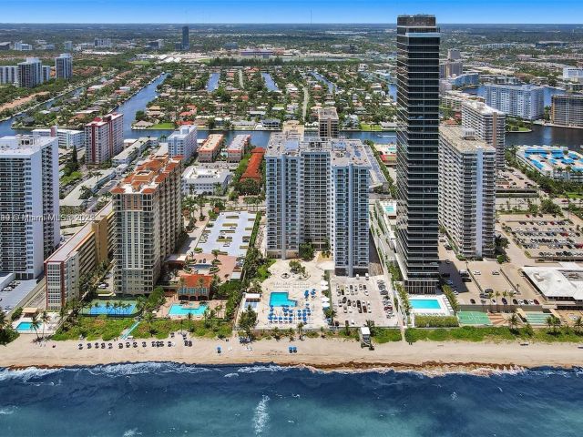 Apartment for sale  Unit #1804 - photo 5957388