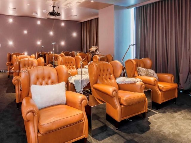 Apartment for sale  Unit #3506 - photo 5953430