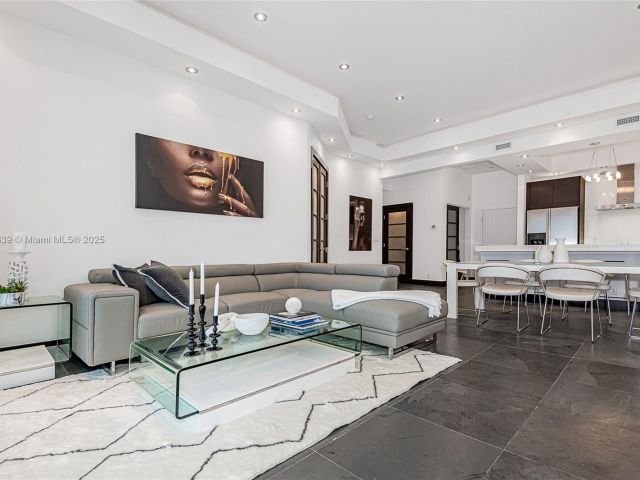 Apartment for rent  Unit #1605 - photo 5953158