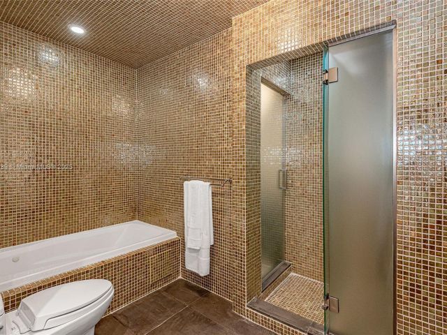 Apartment for rent  Unit #1605 - photo 5953165