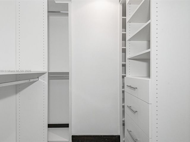 Apartment for rent  Unit #1605 - photo 5953167