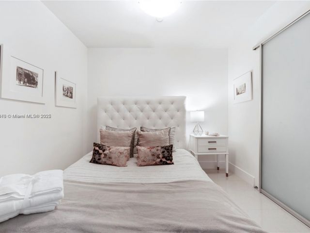 Apartment for rent  Unit # - photo 5953713