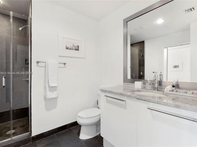 Apartment for rent  Unit # - photo 5953714