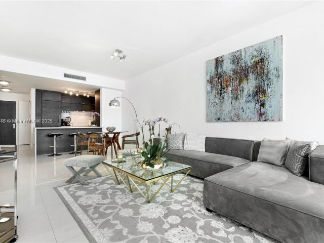 Apartment for rent  Unit # - photo 5953716