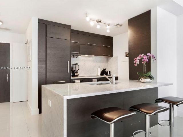 Apartment for rent  Unit # - photo 5953719