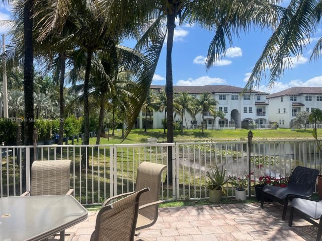 Home for rent at 8985 NW 98th Ave - photo 5962765