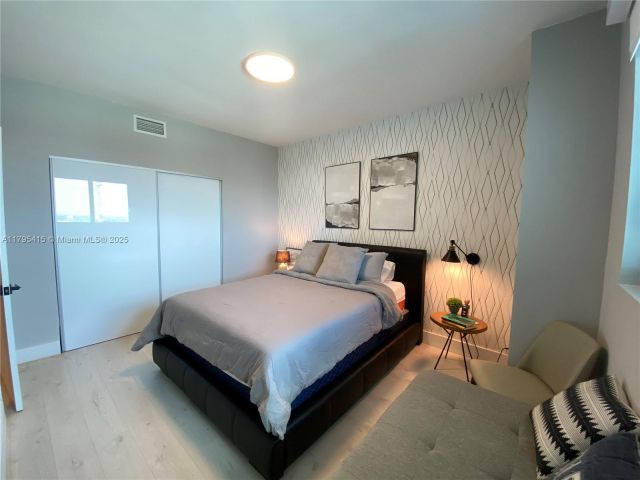 Apartment for rent  Unit #2405 - photo 5953789