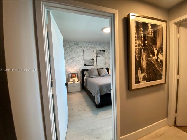 Apartment for rent  Unit #2405 - photo 5953791