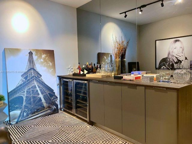 Apartment for rent  Unit #2405 - photo 5953798