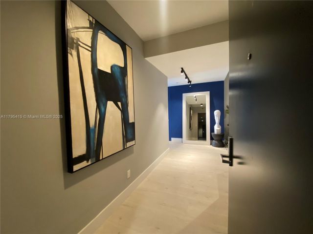 Apartment for rent  Unit #2405 - photo 5953799