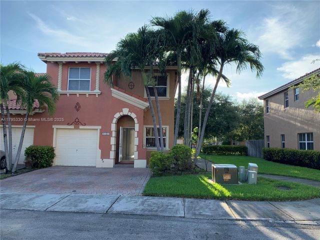 Home for sale at 3150 SW 152nd Pl - photo 5953760