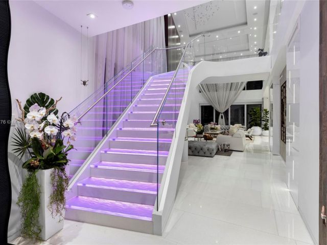 Home for sale at 441 N Hibiscus Dr - photo 5963017