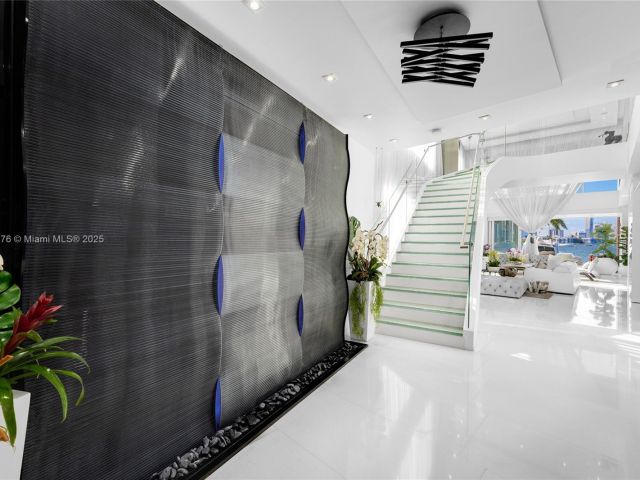 Home for sale at 441 N Hibiscus Dr - photo 5963020