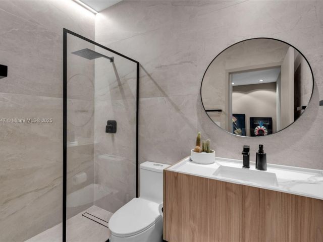 Home for sale at 20865 NE 7th Ct - photo 5956337