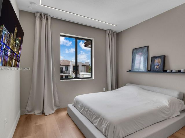 Home for sale at 20865 NE 7th Ct - photo 5956343