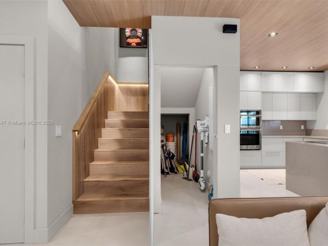 Home for sale at 20865 NE 7th Ct - photo 5956345