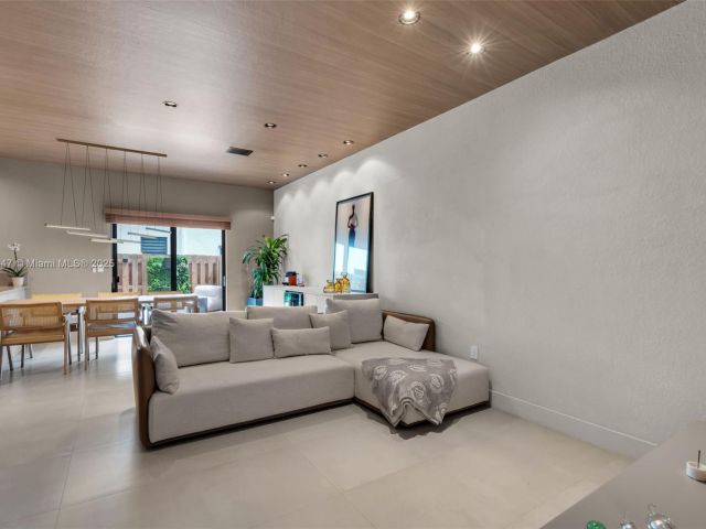 Home for sale at 20865 NE 7th Ct - photo 5956351